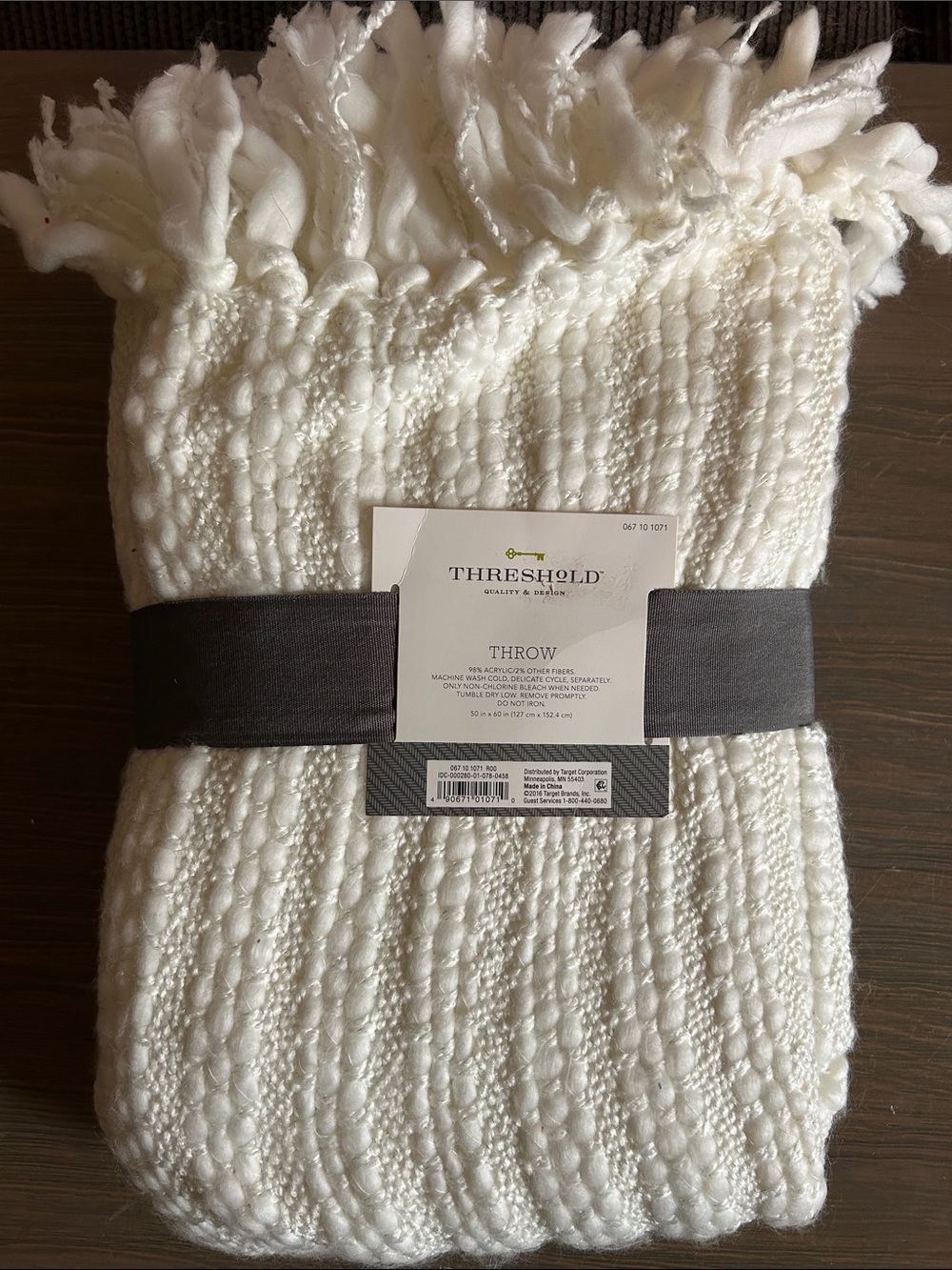 NWT Threshold Ivory Chunky Knit Fringe Throw